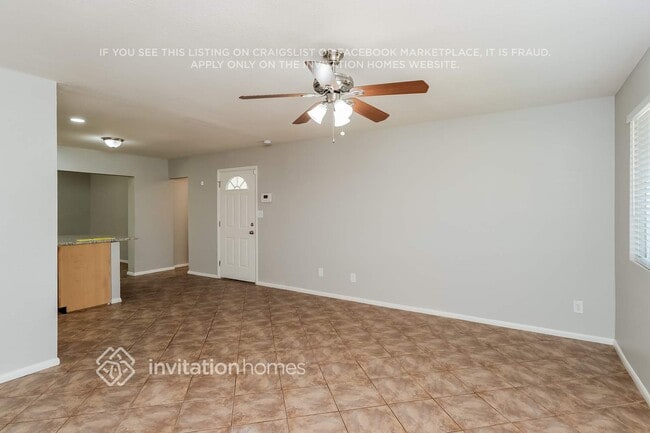 Foto del edificio - 3819 W Columbine Dr