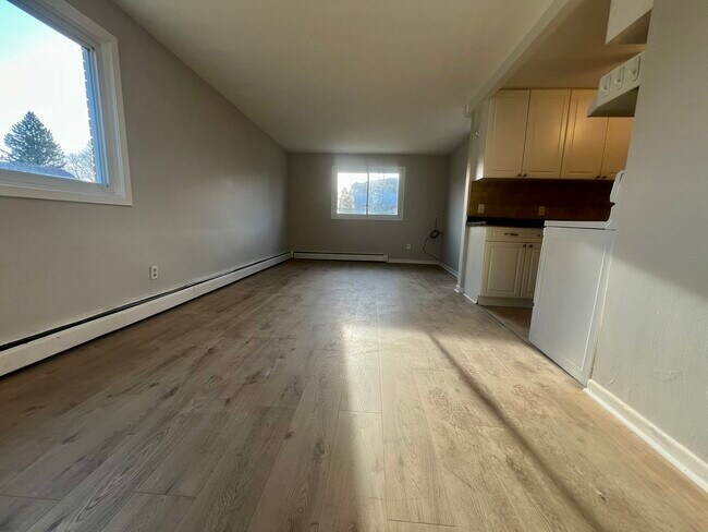 Photo du bâtiment - 47 Beechwood Crescent