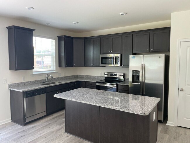 Foto del edificio - ~APPLICATION PENDING!~ THE COMMONS AT RICH...