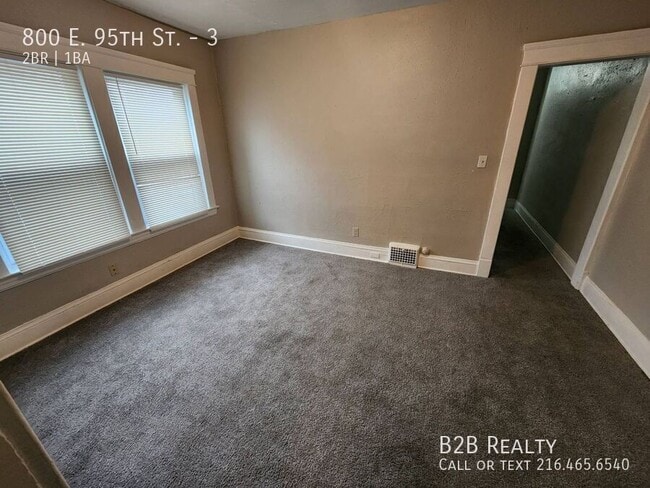 Building Photo - 800 E 95th St