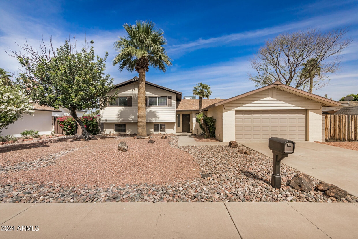 Primary Photo - 6319 N 83rd Pl