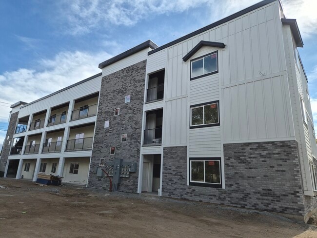 Building Photo - 36 1600 N