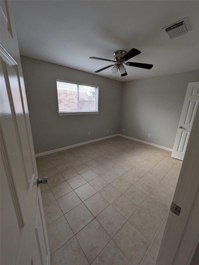 Foto del edificio - 18514 Meadows Way Dr