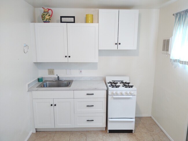 Building Photo - 4051 Promontory St Building Photo - 4051 Promontory St