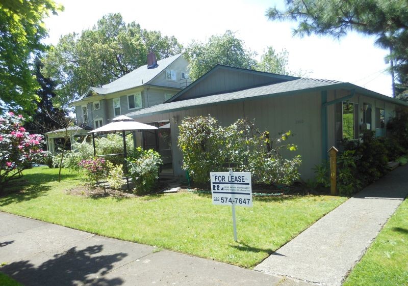 Primary Photo - 2 Bedroom Duplex in Downtown Vancouver!