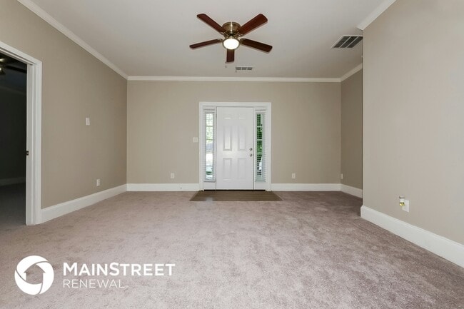 Building Photo - 11050 Shannon Cir