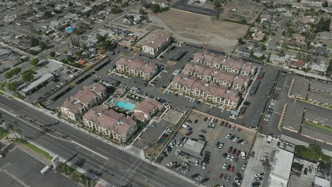  - The Kingsley Luxury Apartments