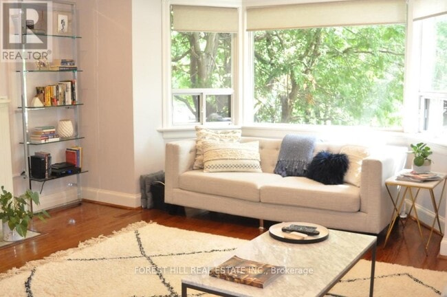 Building Photo - 92 Kimbark Blvd