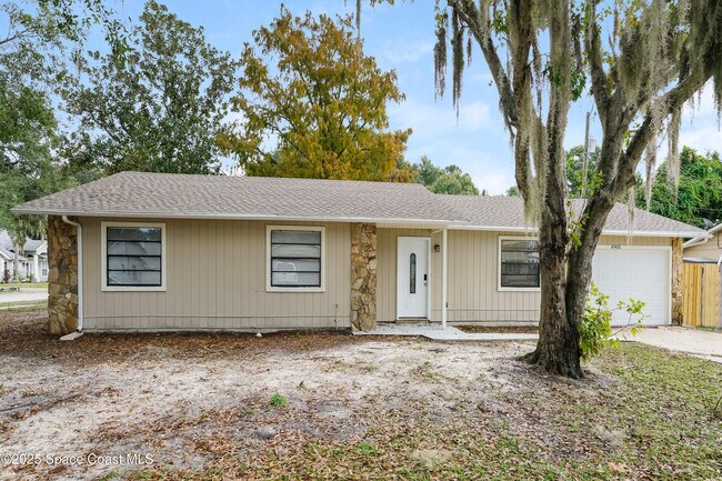 Foto del edificio - 4905 Volusia Ave