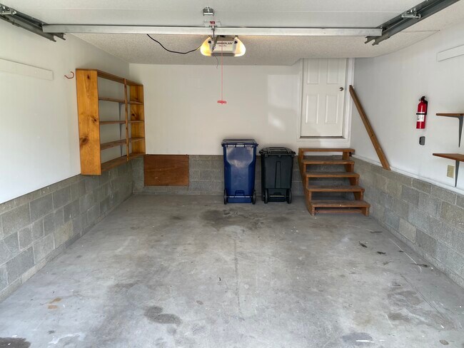 Garage - 18 Meadow Ln