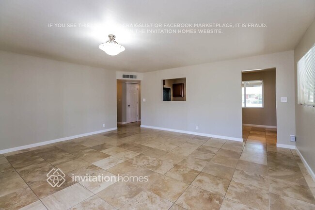 Building Photo - 5003 E Virginia Ave