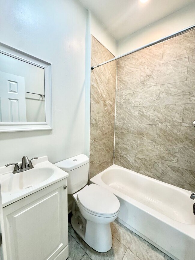 Foto del edificio - 5002 Walnut St