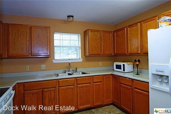 Building Photo - 3 br, 2 bath House - 2014 Hope Street