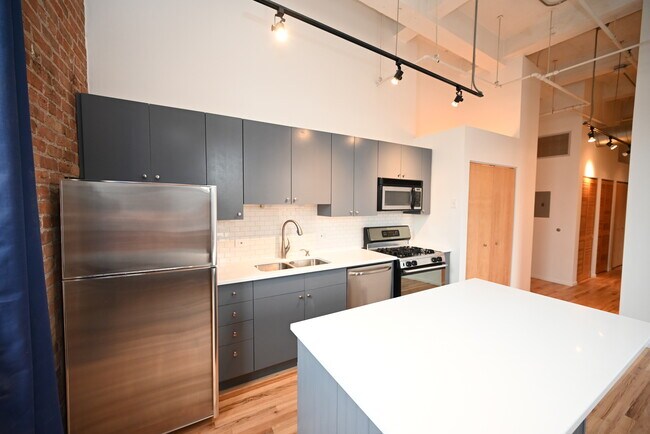 Foto del edificio - 420 S Clinton St