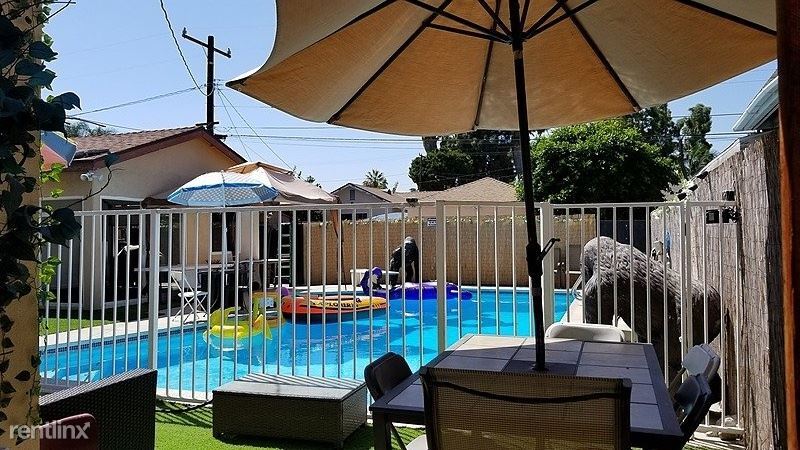 Foto principal - 7823 Blackford Ave