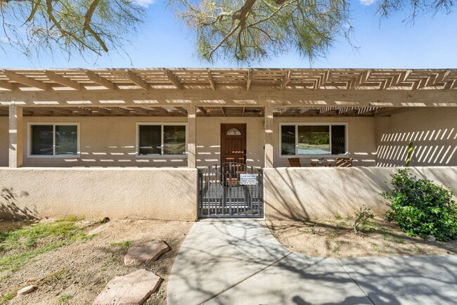 Building Photo - 58328 Bonanza Dr
