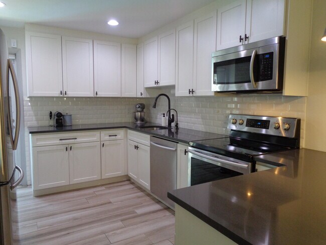 Foto del edificio - 600 N Ocean Blvd