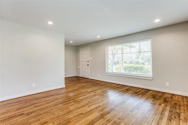 Building Photo - 830 N Buckner Blvd