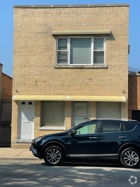 Building Photo - 6552 W Higgins Ave