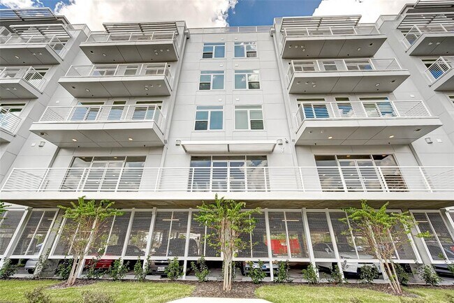 Foto del edificio - 6955 Turtlewood Dr