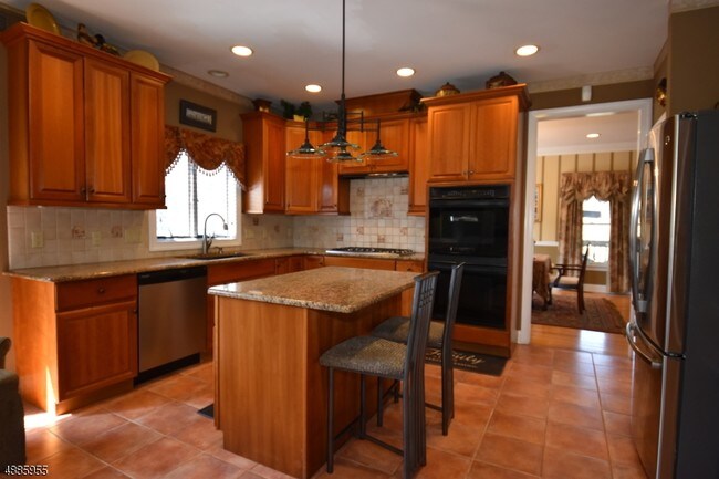 Building Photo - 30 Milestone Dr