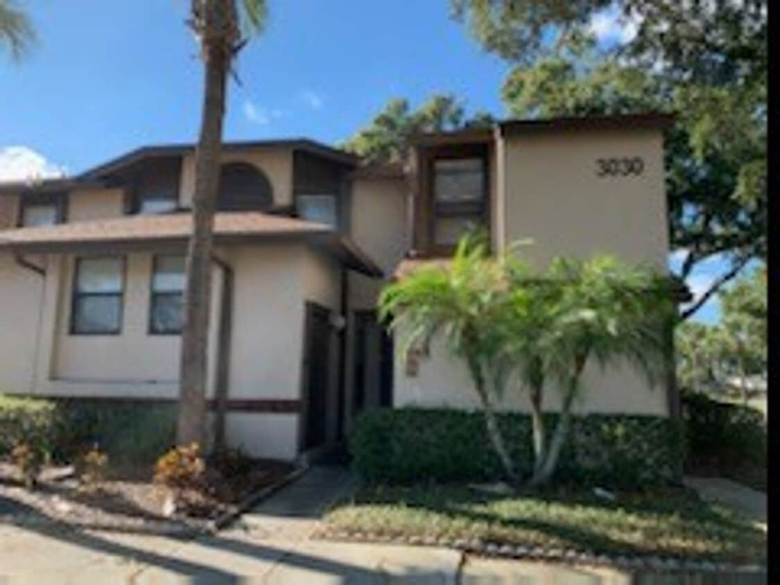 Photo - 2 Bedroom 2 Bathroom Condo For Rent at 3030 S. Semoran Blvd. Unit F-11 Orlando, Fl. 32822