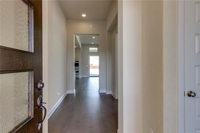 Building Photo - 212 Sumalt Gap Way