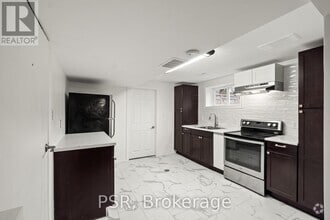 Building Photo - 301 Banksia Ct