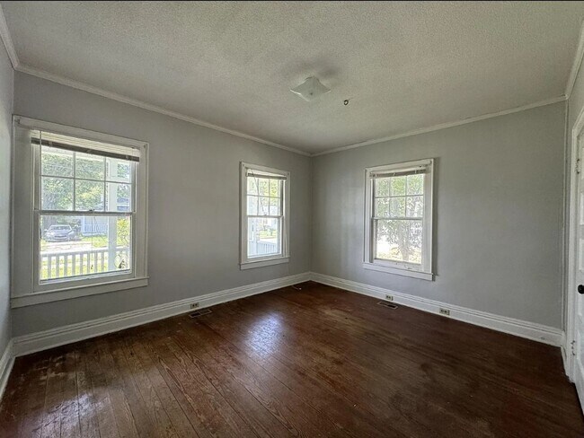 Foto del edificio - 2 bed 2 bath Home - Close to Downtown and ...