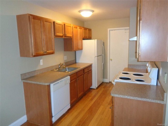 Building Photo - 26691 Franklin Pointe Dr
