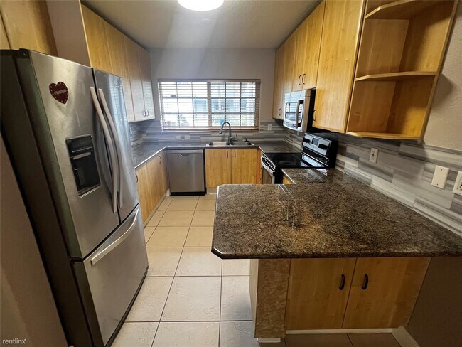 Foto del edificio - 3 br, 2.5 bath Townhome - 3456 NW 99th Way