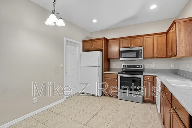 Building Photo - 3383 Antica St