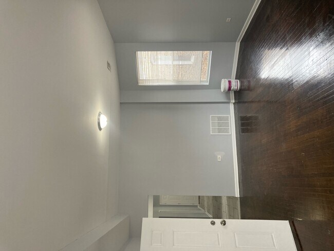Building Photo - 5727 S Sangamon St
