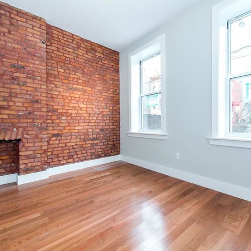 Building Photo - 385 Himrod St