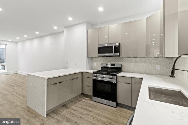 Foto del edificio - 2139 Sears St
