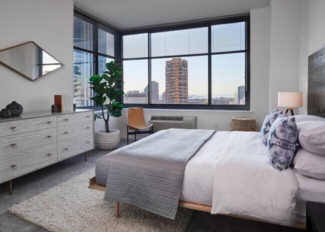 Foto del edificio - 427 Washington Blvd