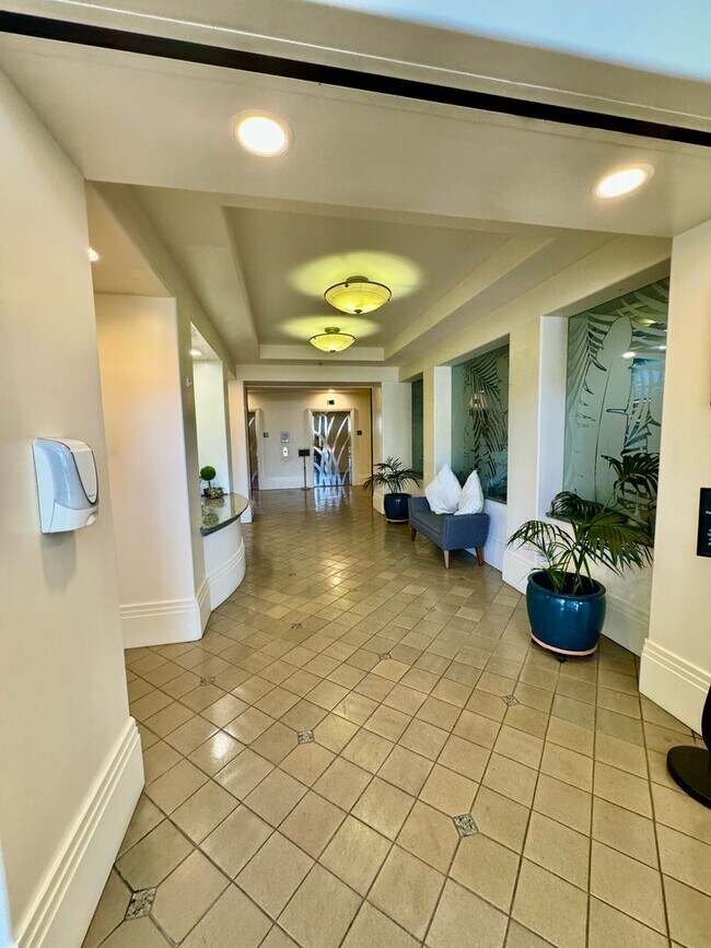 Foto del edificio - 2/2/2 at One Archer Lane, Mountain Views, Great Location!