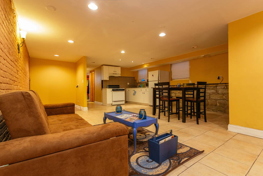 Foto principal - 4515 S Forrestville Ave
