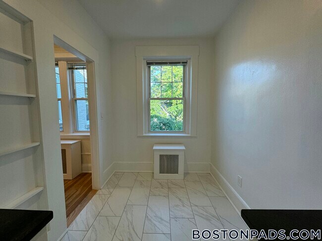 Foto del edificio - 100 Kilsyth Rd