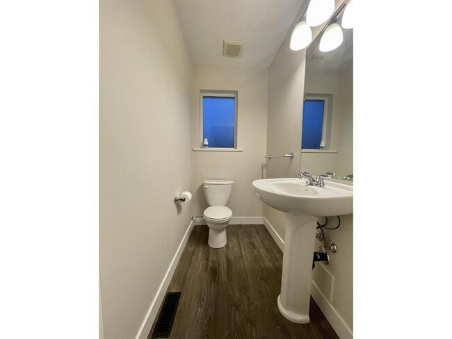 Building Photo - 7780-7170 170 St