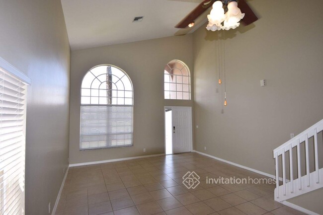 Building Photo - 10908 La Salinas Cir