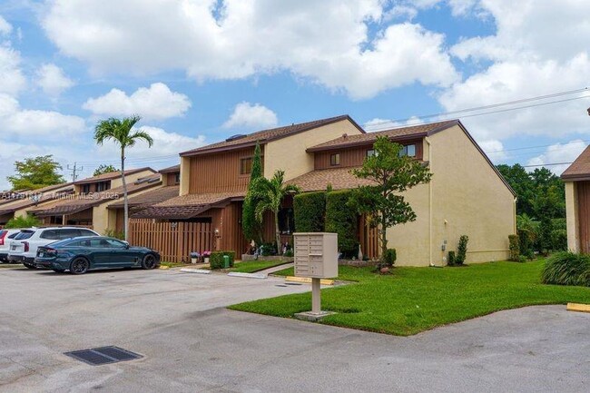 Building Photo - 4161 S Pine Island Rd