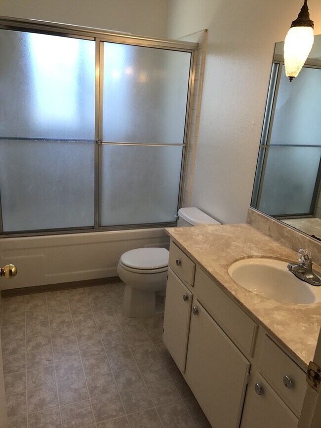 Foto del edificio - 8417 Edgefield Way