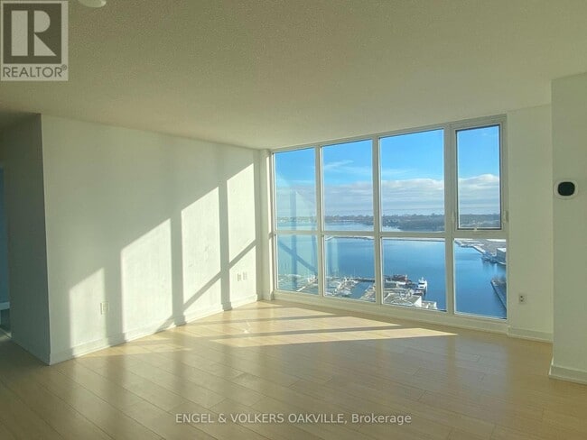 Building Photo - 75 Queens Wharf Rd