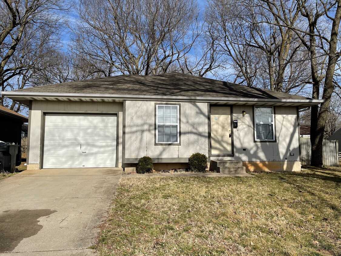 Foto principal - 1655 E Chestnut St