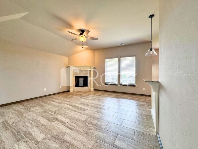 Building Photo - 3-Bedroom Home with All Appliances Included