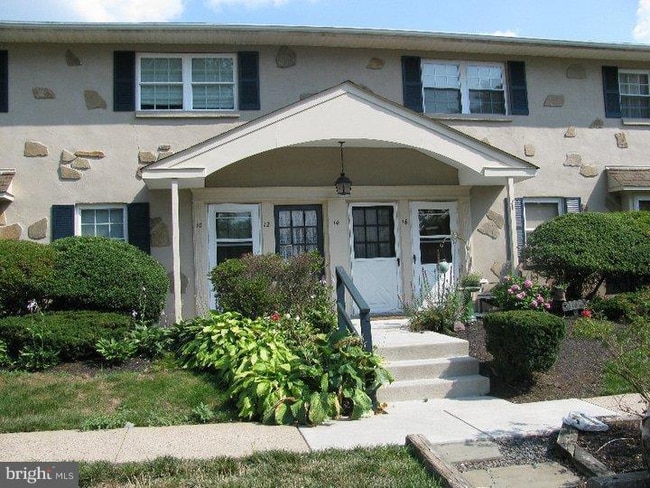 Building Photo - 14 Wexford Dr