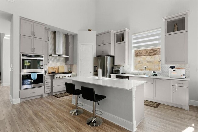 Building Photo - 3203 Scenic Valley Dr