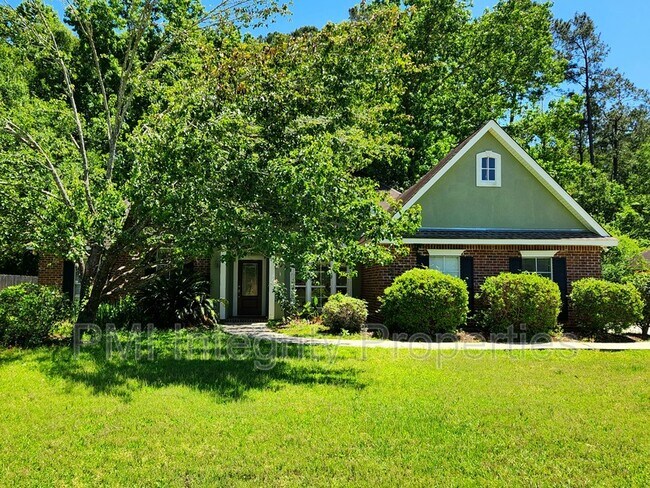 Building Photo - 411 Greenfield Dr