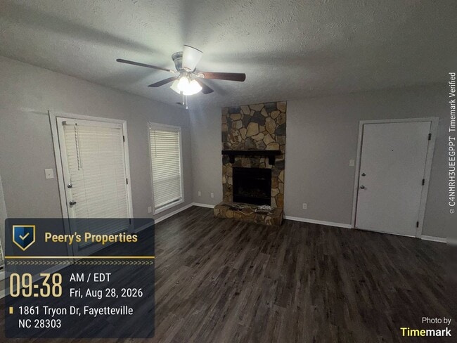 Building Photo - 1861 Tryon Dr